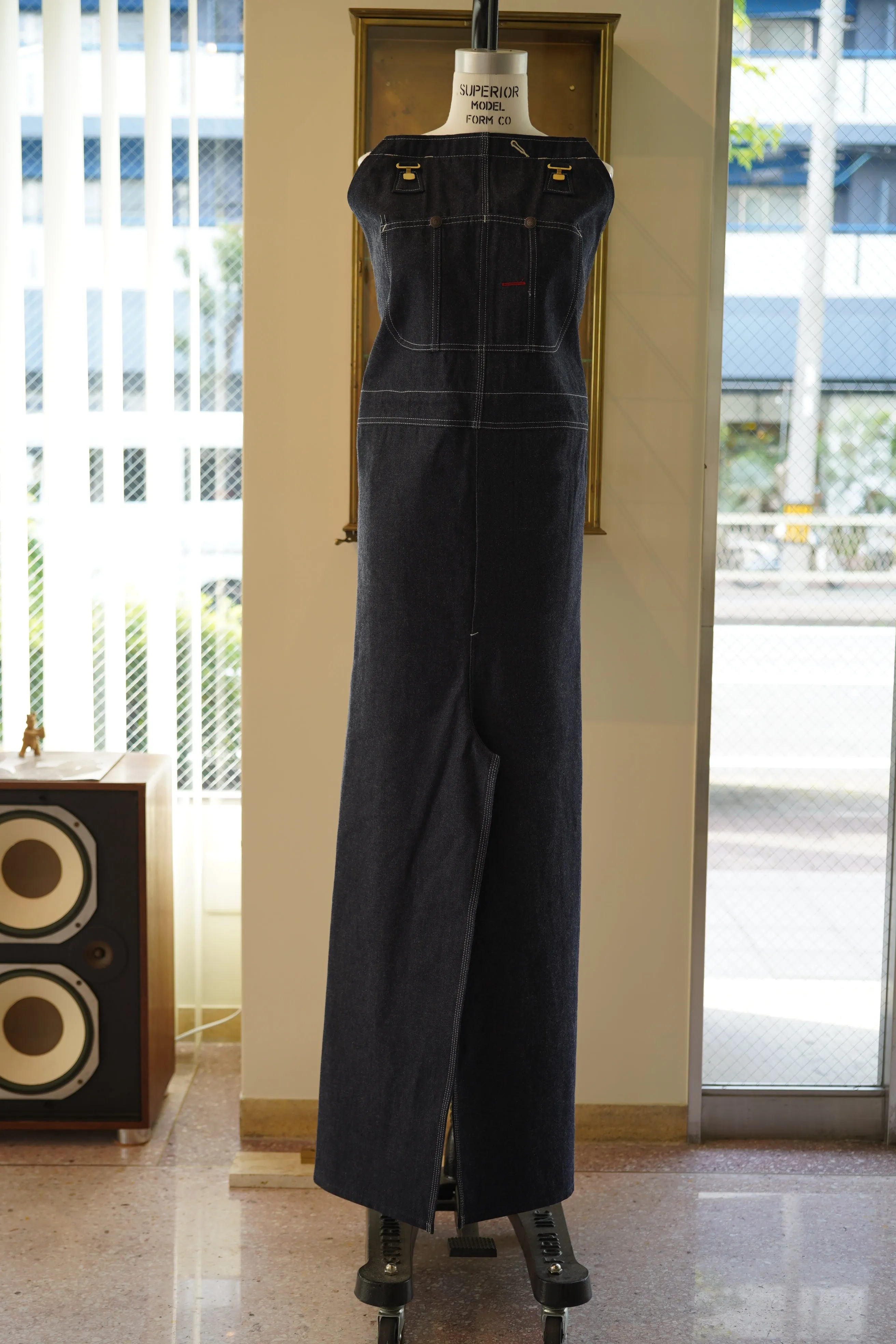 FUMIKA_UCHIDA<br>DENIM OVERALL APRON MAXI DRESS