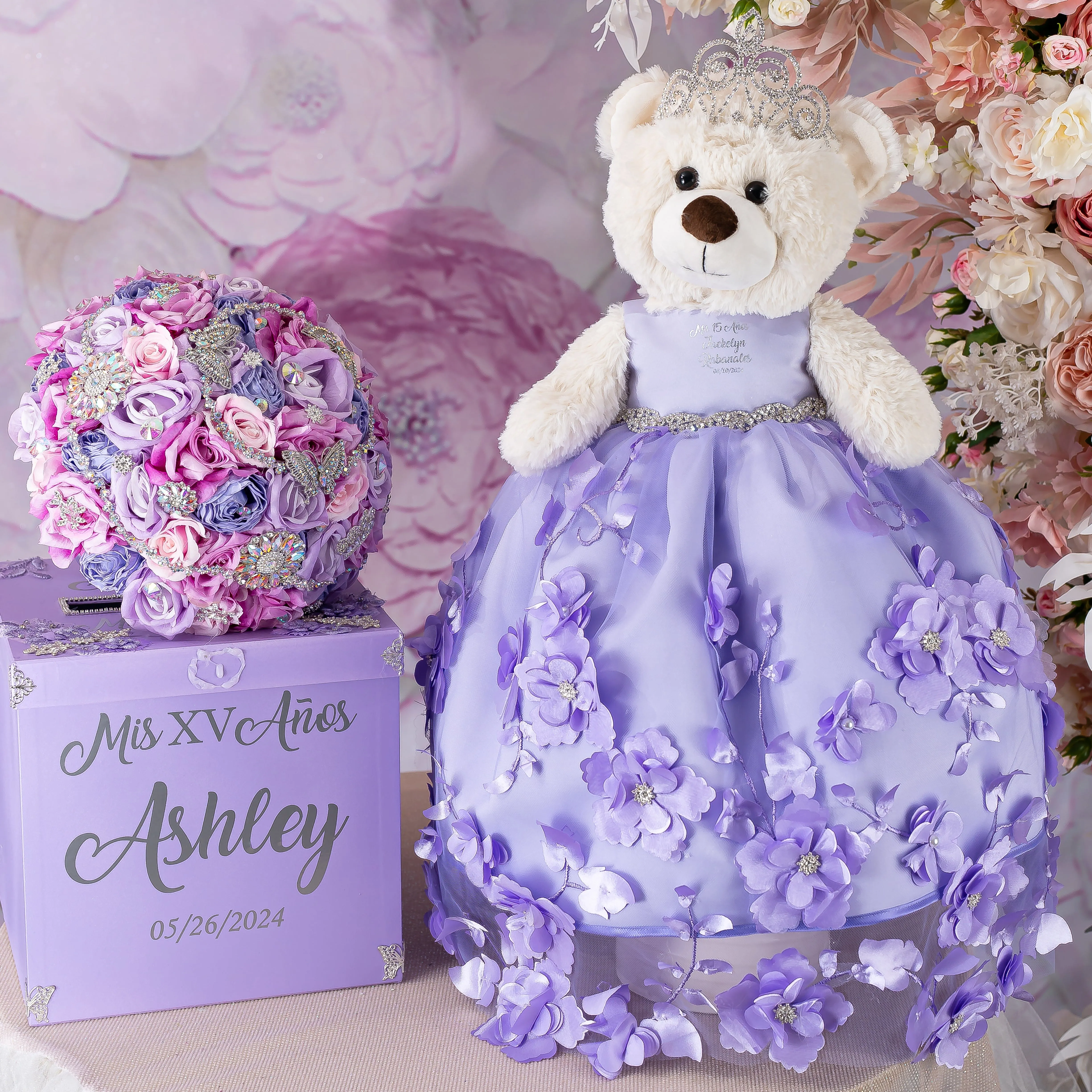 Lavender quinceanera money card box, Teddy Bear and bouquet 13 inches