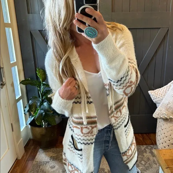 Oak Ridge Cozy Oversized Hooded Cardigan Sweater in Cream