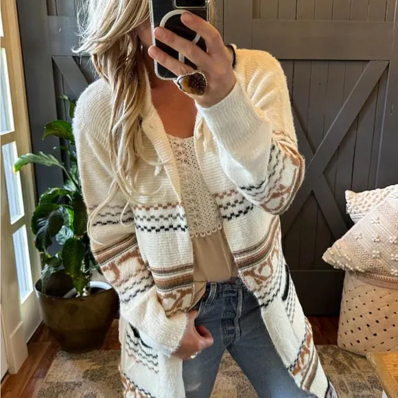 Oak Ridge Cozy Oversized Hooded Cardigan Sweater in Cream