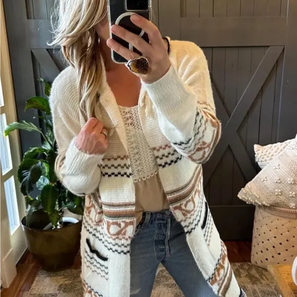 Oak Ridge Cozy Oversized Hooded Cardigan Sweater in Cream