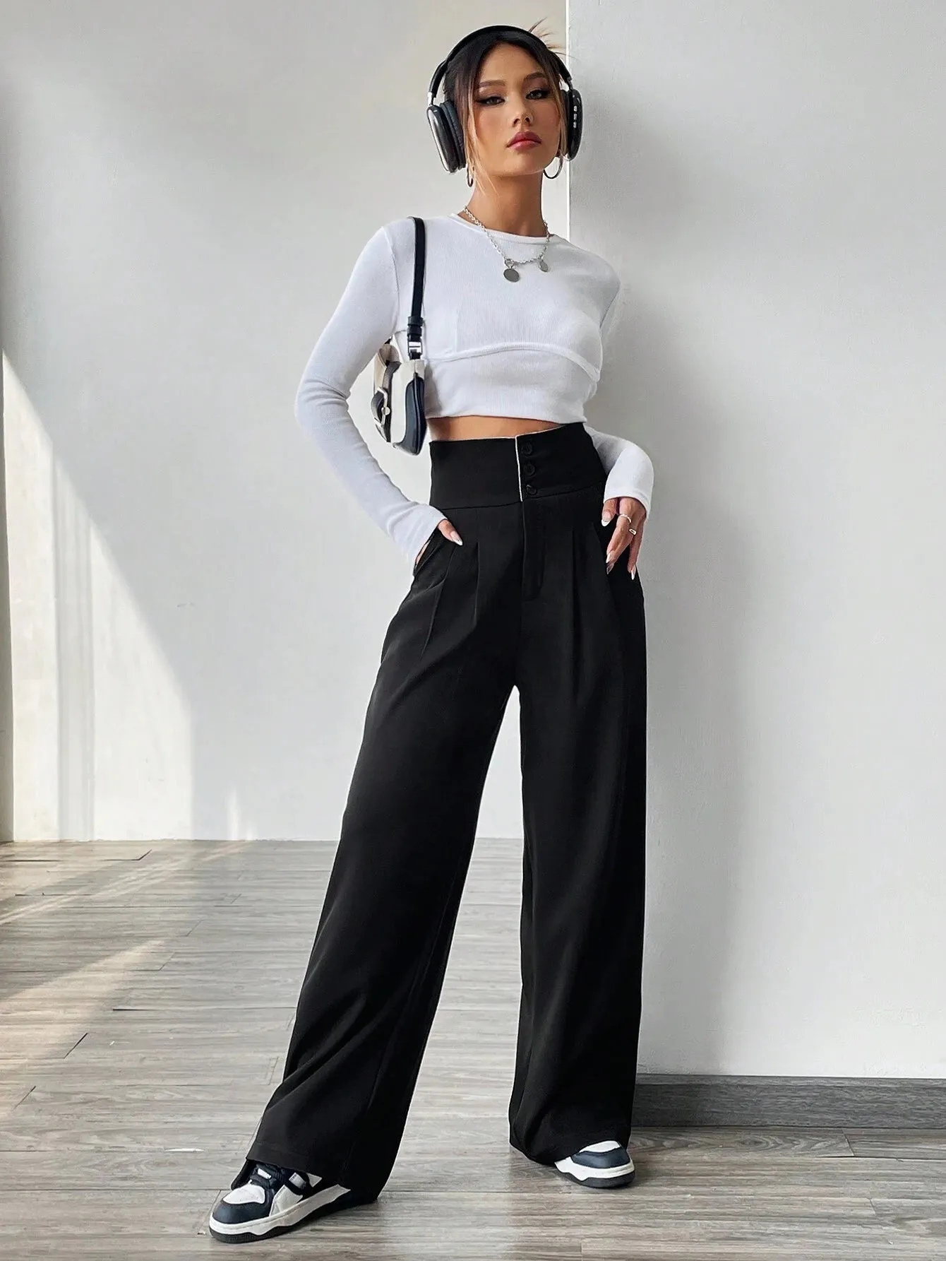 SHEIN EZwear Contrast Color Turn-Waist Trousers