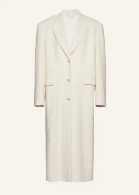 Single breasted long coat in beige bouclé