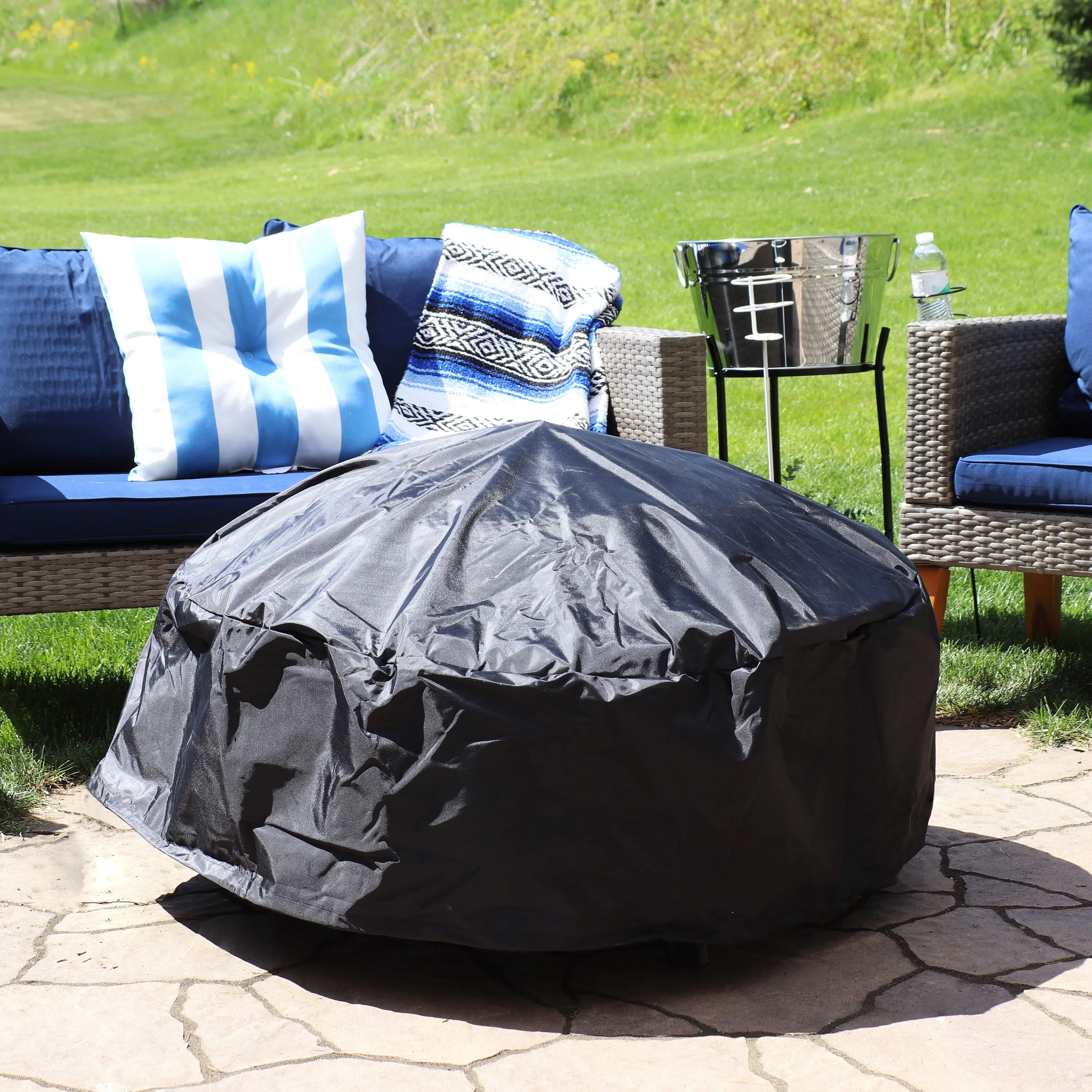 Sunnydaze Heavy-Duty Round Fire Pit Cover with Drawstring Closure