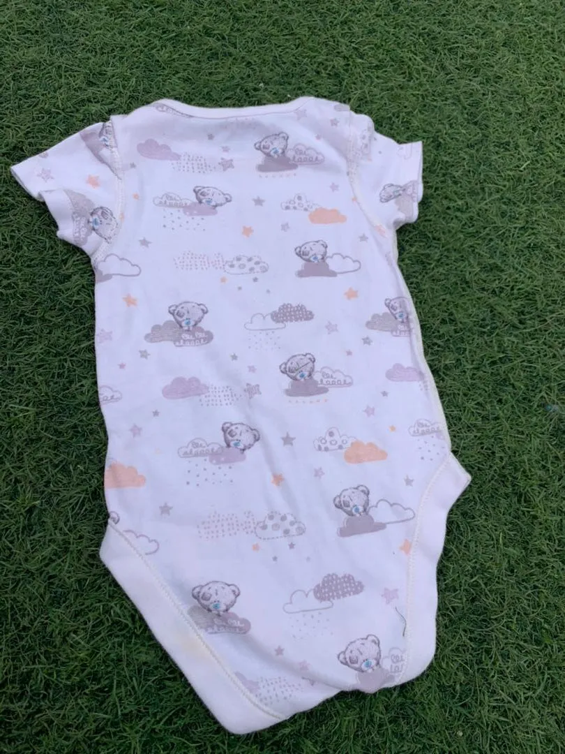 Tiny tattle teddy bodysuit size 0-6months