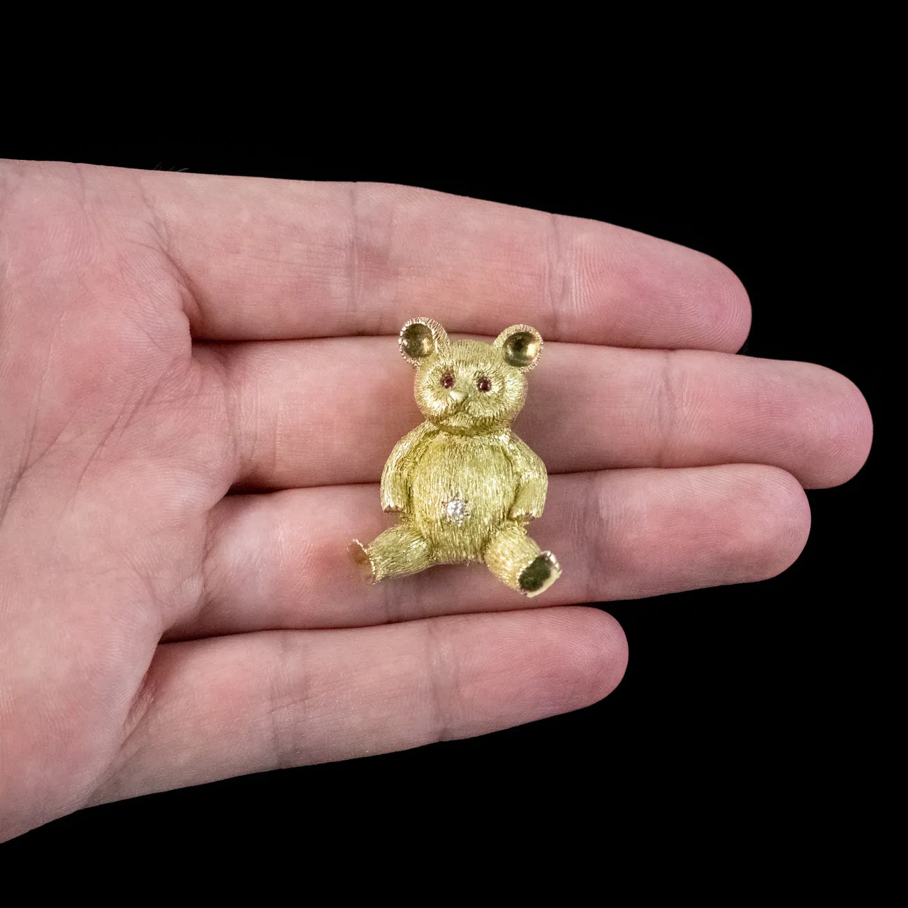 Vintage Diamond Ruby Teddy Bear Brooch 18ct Gold