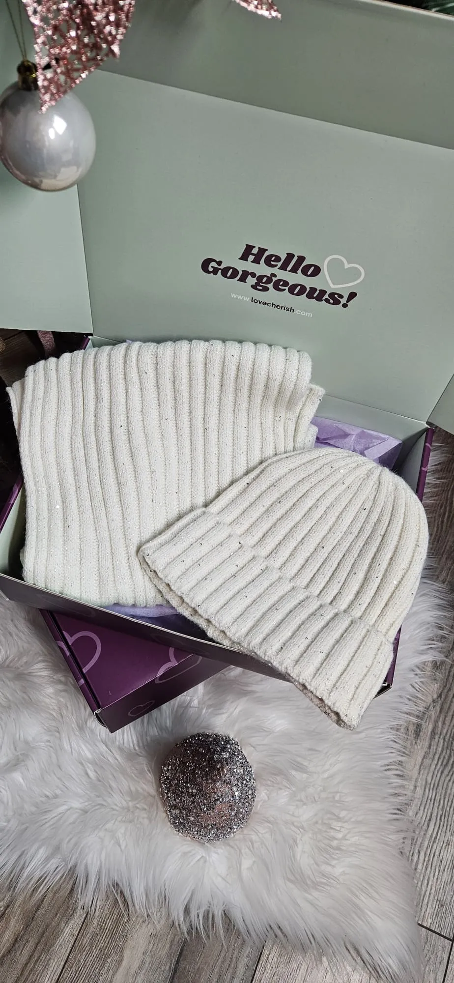 Winter Wonderland Gift Box Set (Off White)